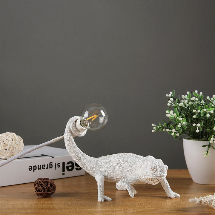 BowLift | GlowLizard - Resin Lizard Table Lamp