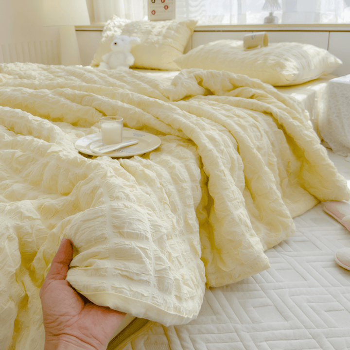 BowLift | Lightweight Breathable Summer Duvet
