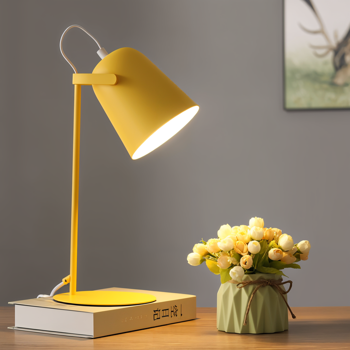 BowLift | Macaron – Adjustable Nordic Table Lamp for a Stylish Office