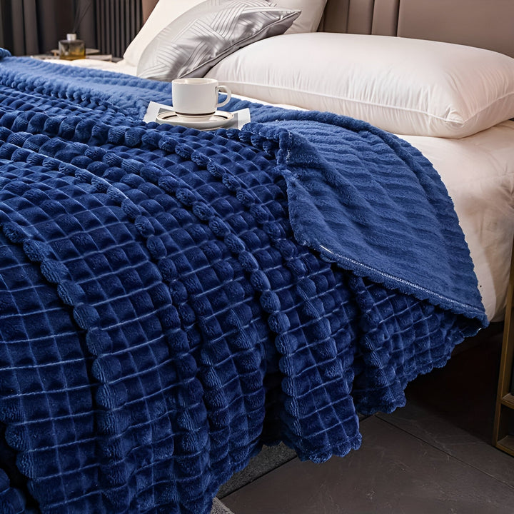 Azura | EliteWave Plaid - Ultrafluffy structured coral fleece blanket