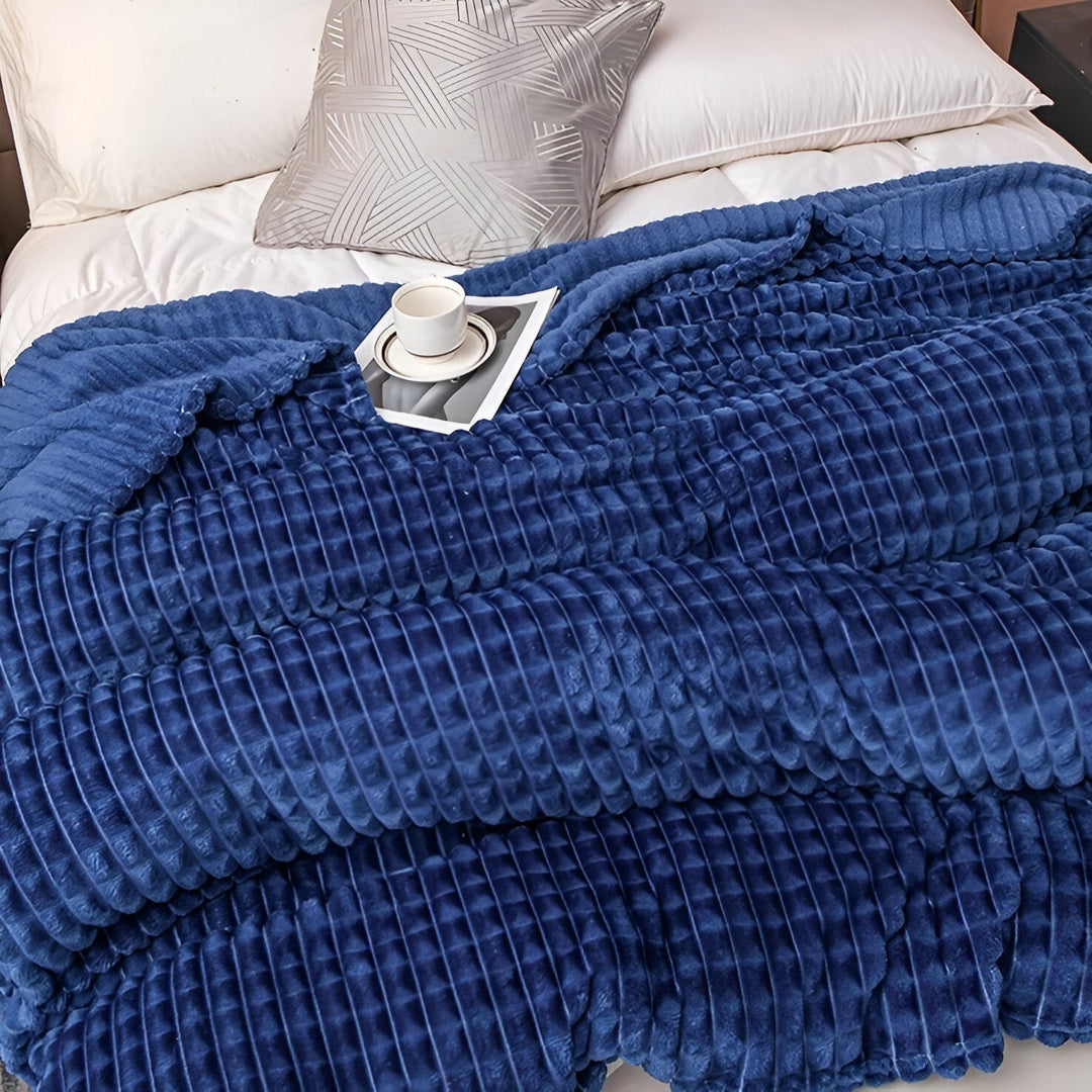 Azura | EliteWave Plaid - Ultrafluffy structured coral fleece blanket