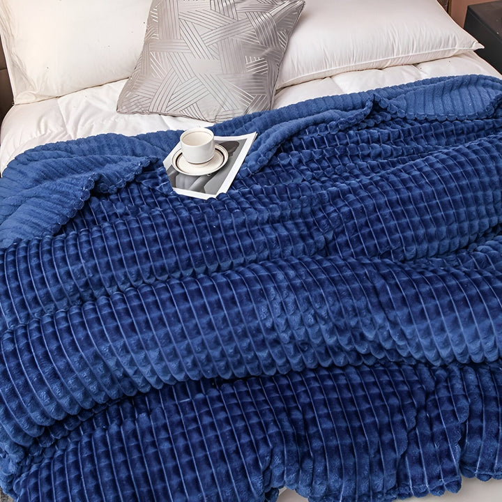 Azura | EliteWave Plaid - Ultrafluffy structured coral fleece blanket