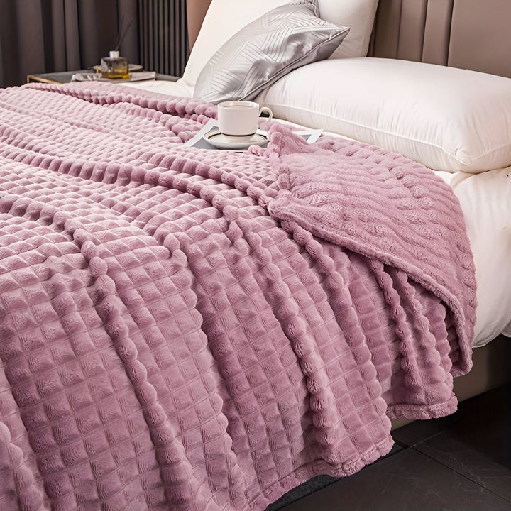 Azura | EliteWave Plaid - Ultrafluffy structured coral fleece blanket