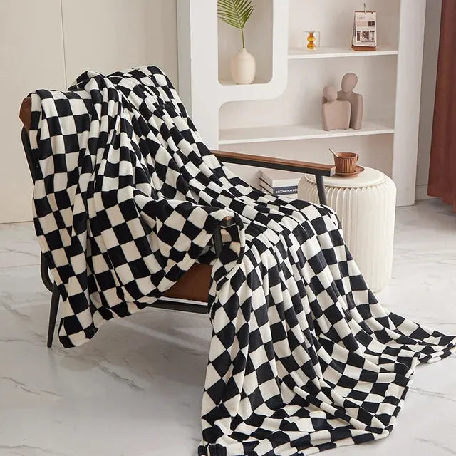Azura | Trendy Chessboard Blanket
