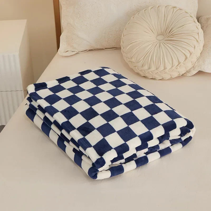 Azura | Trendy Chessboard Blanket