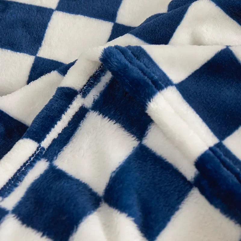Azura | Trendy Chessboard Blanket
