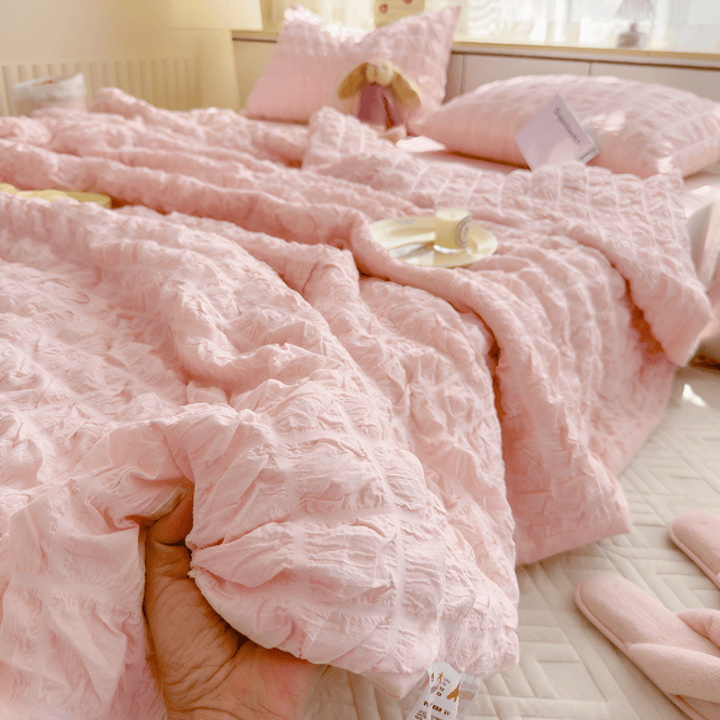 BowLift | Lightweight Breathable Summer Quilt 135x200 | Cooling Quilt for Summer