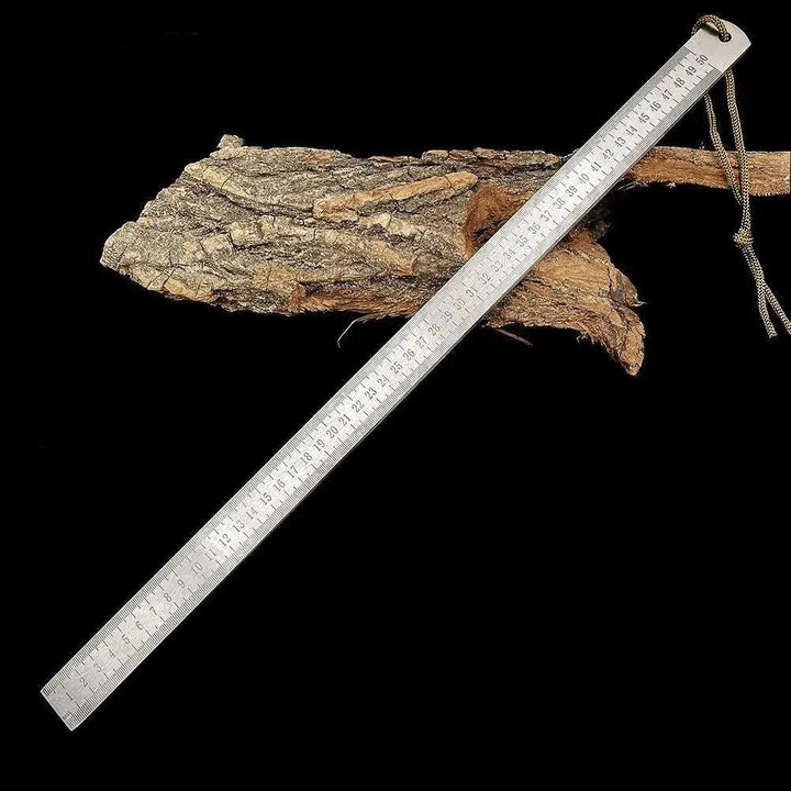 Azura | Ruler made of hardened steel – used as an emergency tool