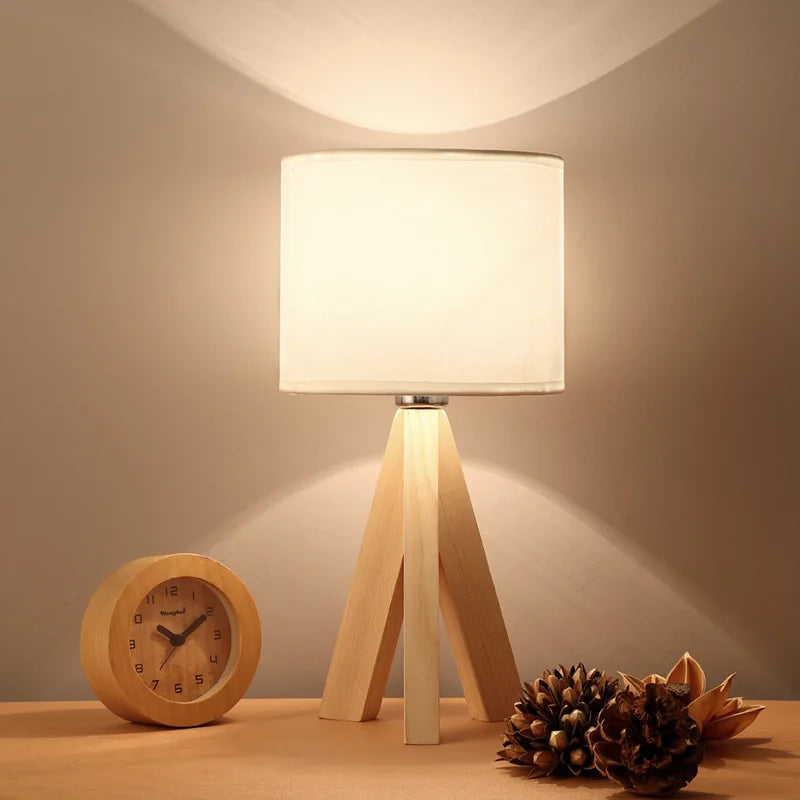 BowLift | LumiHout – Modern table lamp made of wood with warm, natural elegance