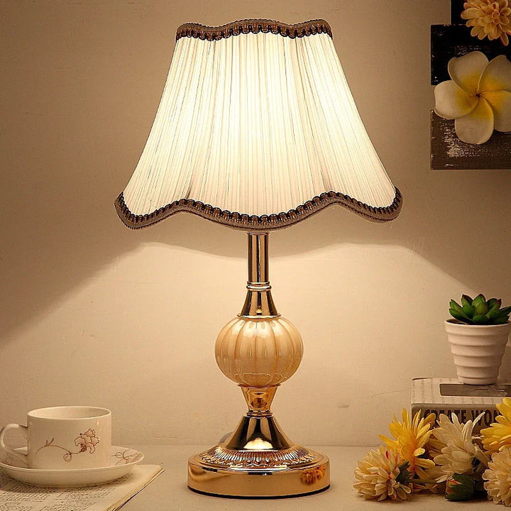 BowLift | Designer table lamp combining retro with Nordic minimalism