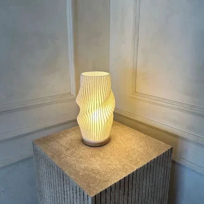 BowLift | Wavecrest Lamp – Sleek USB-Powered Dimmable Table Lamp