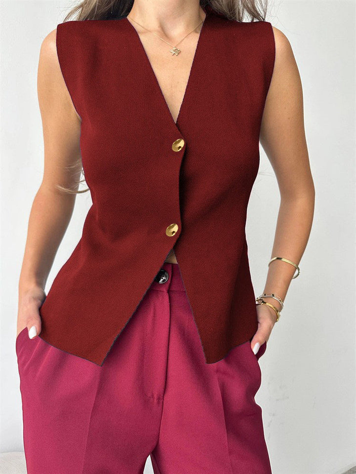 Grier – Sleeveless Button Peplum Top