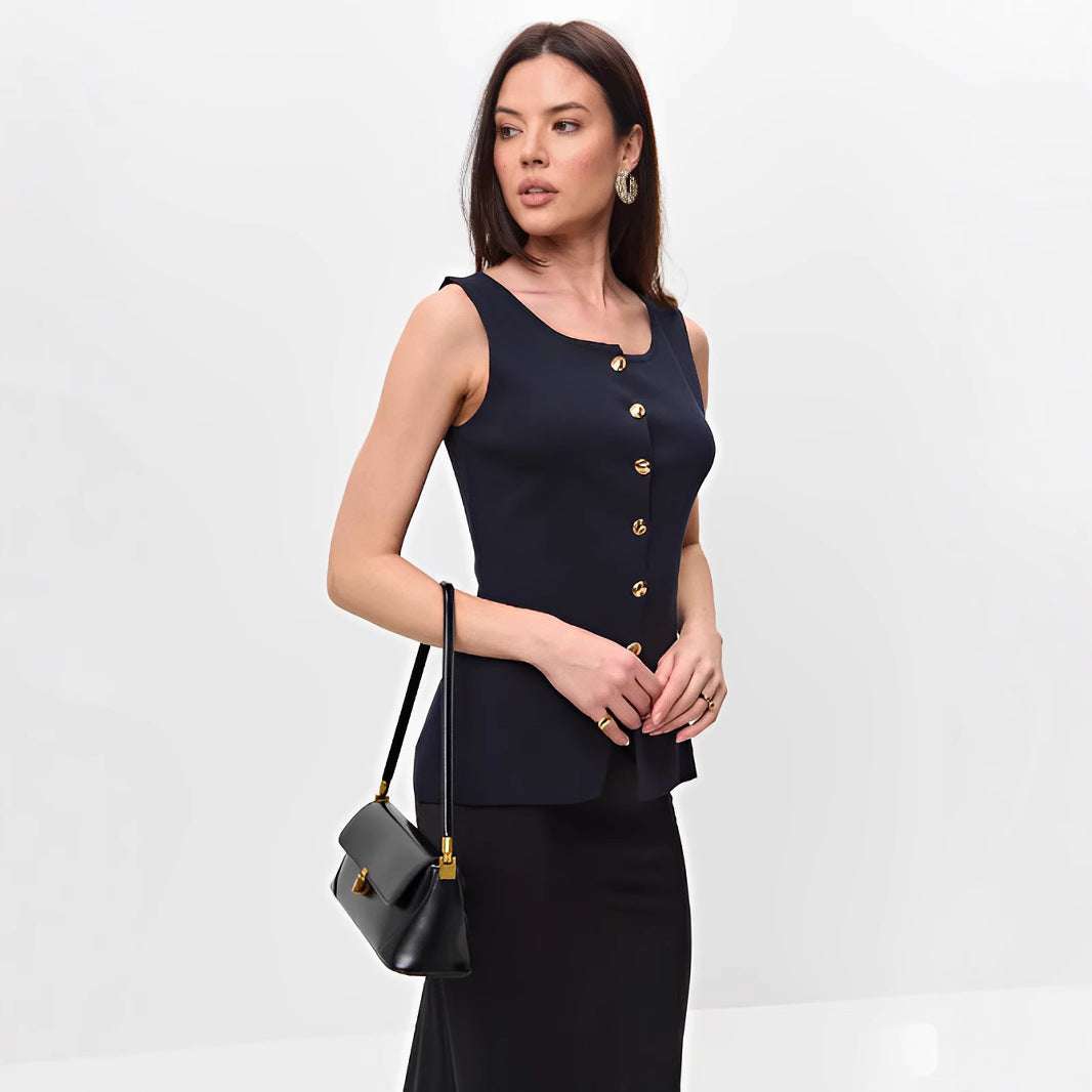 Grier – Sleeveless Button Peplum Top
