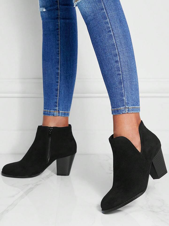 POINTED ANKLE BOOT WITH SUEDE EFFECT