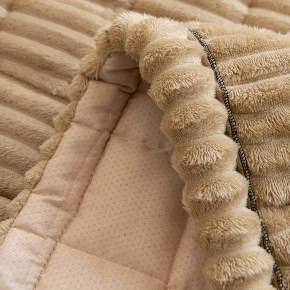 BowLift | Plush Pleated Edges Sofa Cover