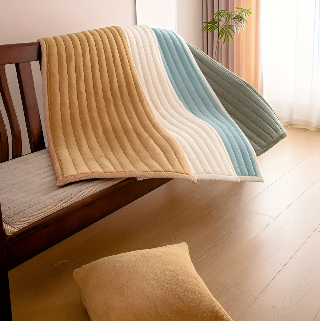 BowLift | PolyesPlush Non-Slip Sofa Cover – Pet-Friendly, Machine Washable Couch Protector
