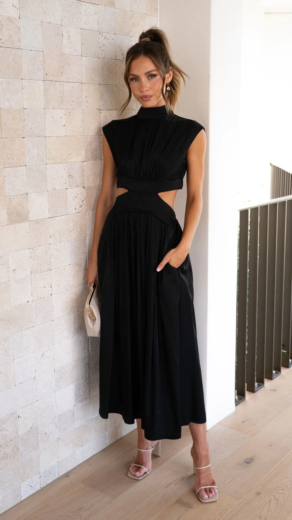 Quincy | Midi Dress with Cut-Out and Pockets