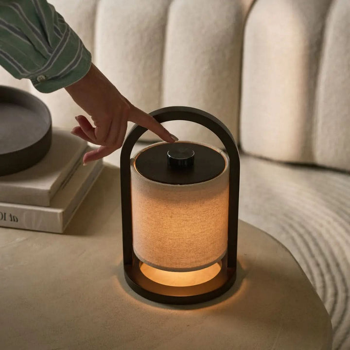 BowLift | LightWonder Wood – Cordless Table Lamp made of Natural Wood