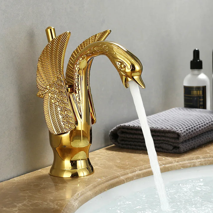 Azura | Swan Single Handle Golden Basin Faucet