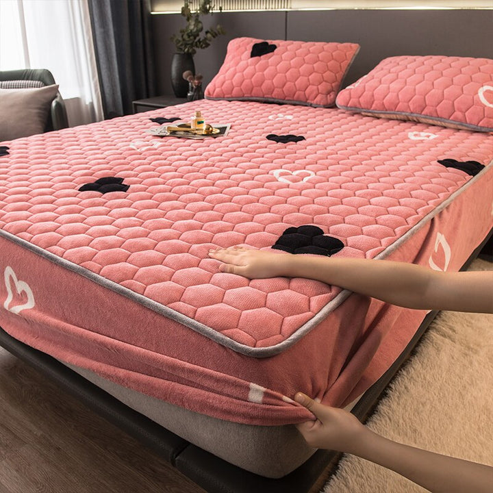 BowLift | Elegant Velvet Thick Mattress Cover