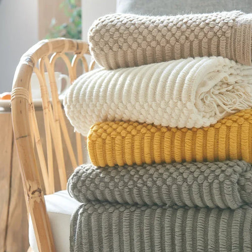 Azura | Nordic Style Dick Knitted Blanket