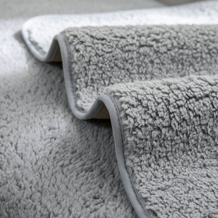 BowLift | CozyShield - Elegant and protective stretch sofa cover