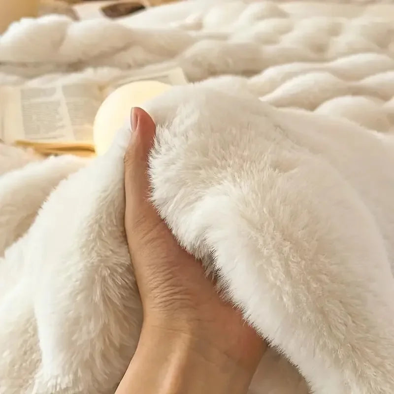 Azura | PlushCozy | Faux Fur Winter Blanket