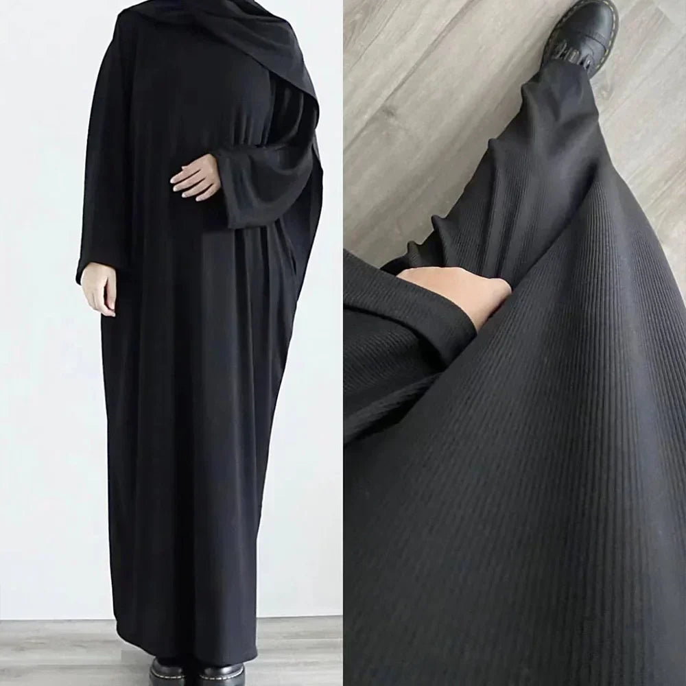 Ariane - Elegant Knitted Abaya with Belt and Side Pockets