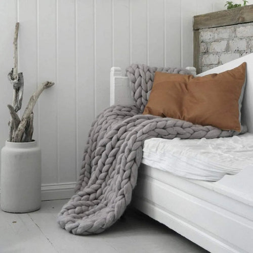 Azura | Chunky Knit Blanket – Cozy Wool Blanket for Every Room – Soft & Warm – Perfect for Sofa and Bed