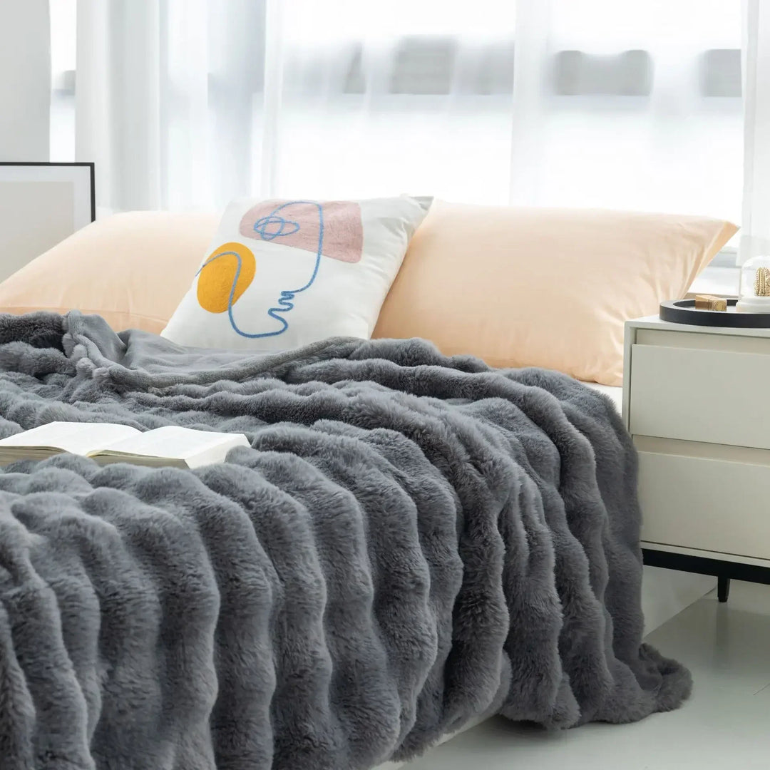 Azura | PlushCozy | Faux Fur Winter Blanket