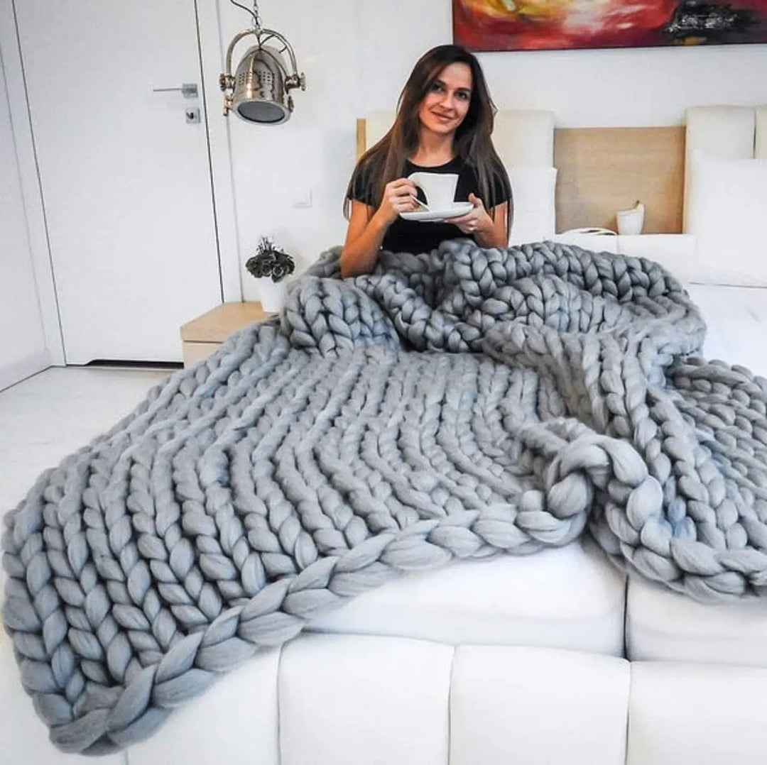 Azura | Chunky Knit Blanket – Cozy Wool Blanket for Every Room – Soft & Warm – Perfect for Sofa and Bed
