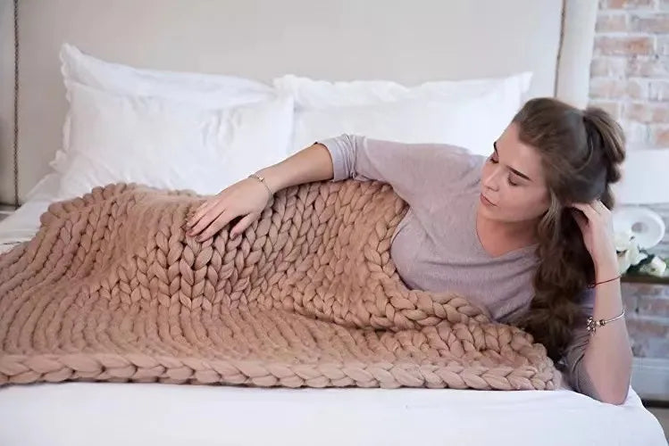 Azura | Chunky Knit Blanket – Cozy Wool Blanket for Every Room – Soft & Warm – Perfect for Sofa and Bed