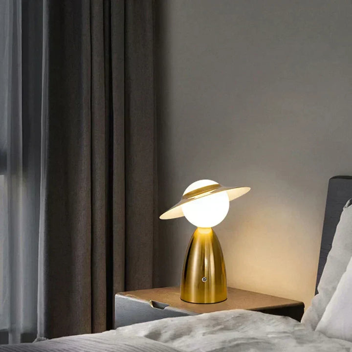 BowLift | Battery Table Lamp Man with Hat