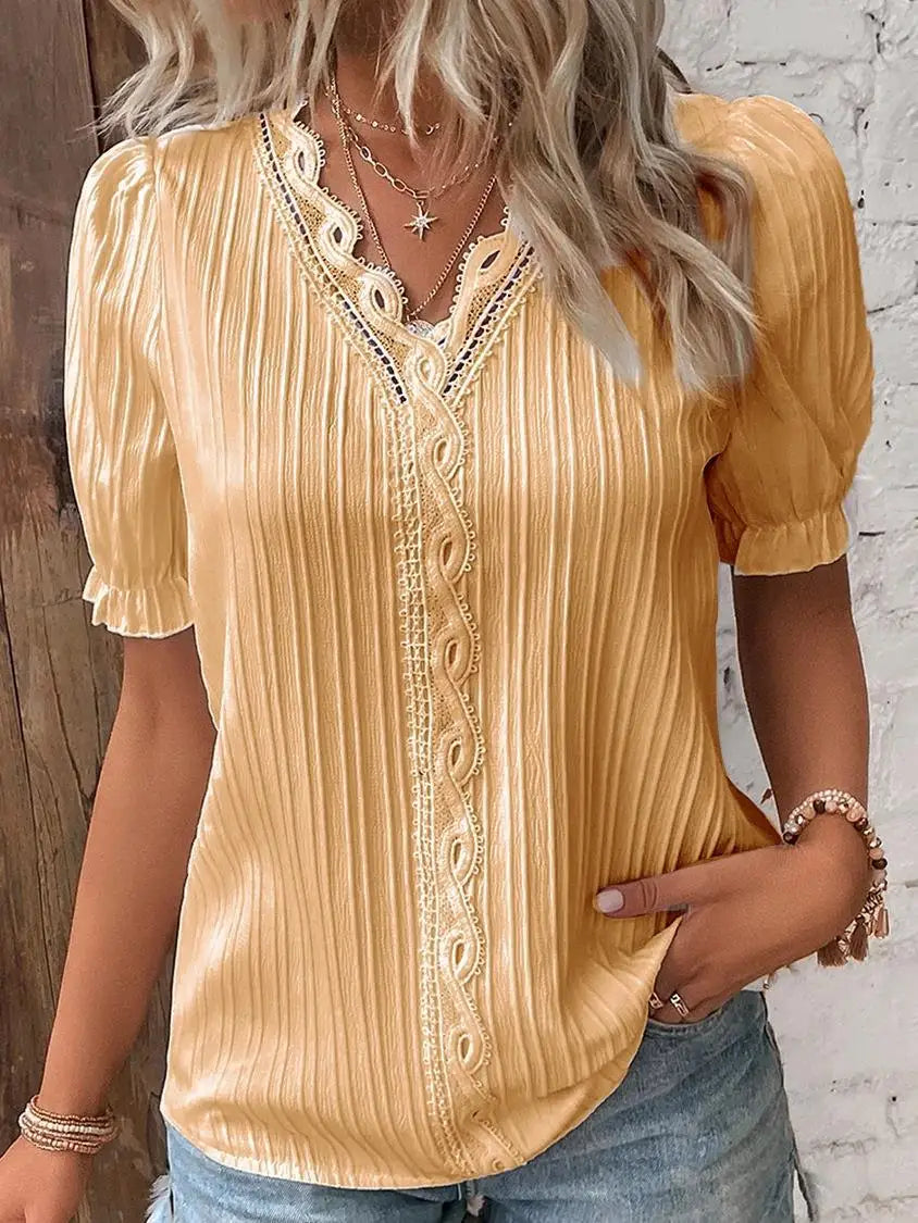 Mélissa | Elegant Blouse with Delicate Details