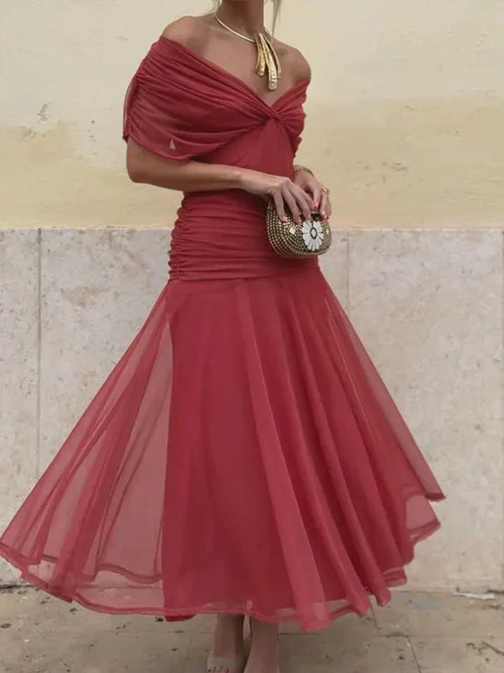 Hayden Laluna® | Elegant Dress With V-Neckline