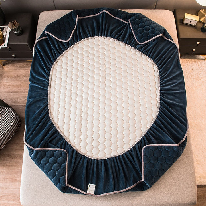 BowLift | Elegant Velvet Thick Mattress Cover