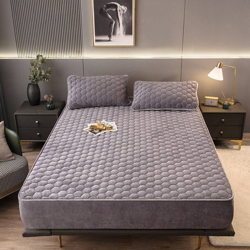 BowLift | Elegant Velvet Thick Mattress Cover