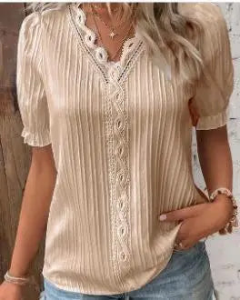 Mélissa | Elegant Blouse with Delicate Details