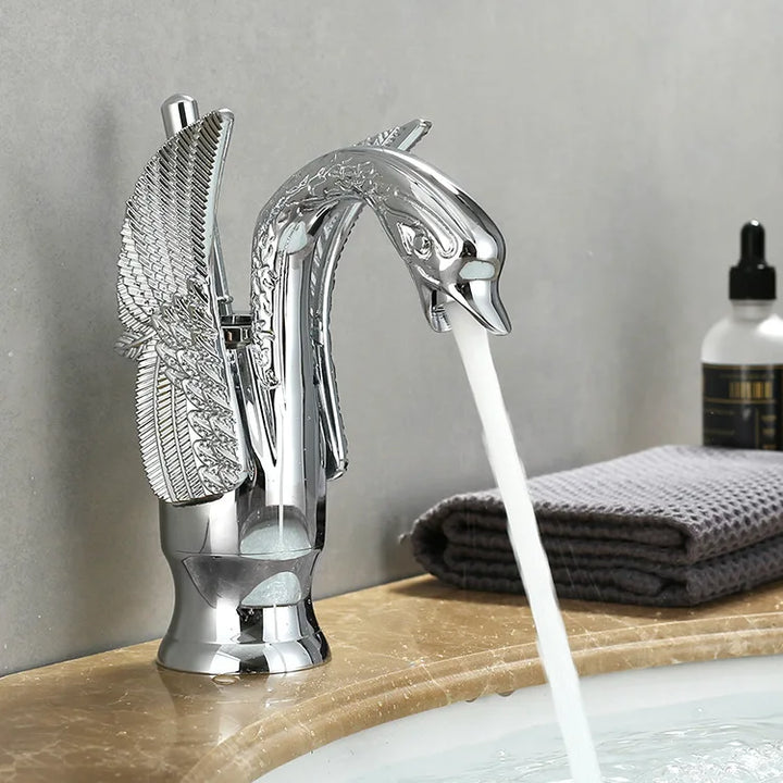Azura | Swan Single Handle Golden Basin Faucet