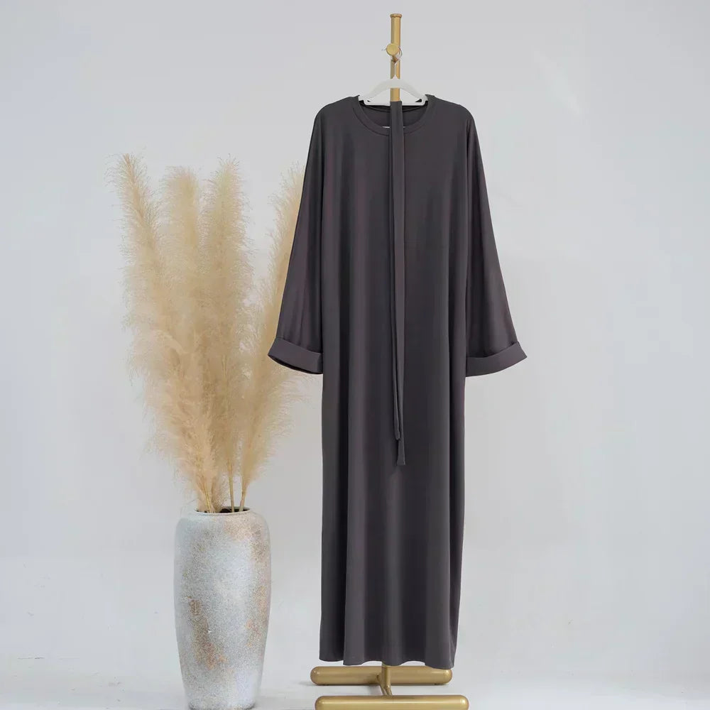 Ariane - Elegant Knitted Abaya with Belt and Side Pockets