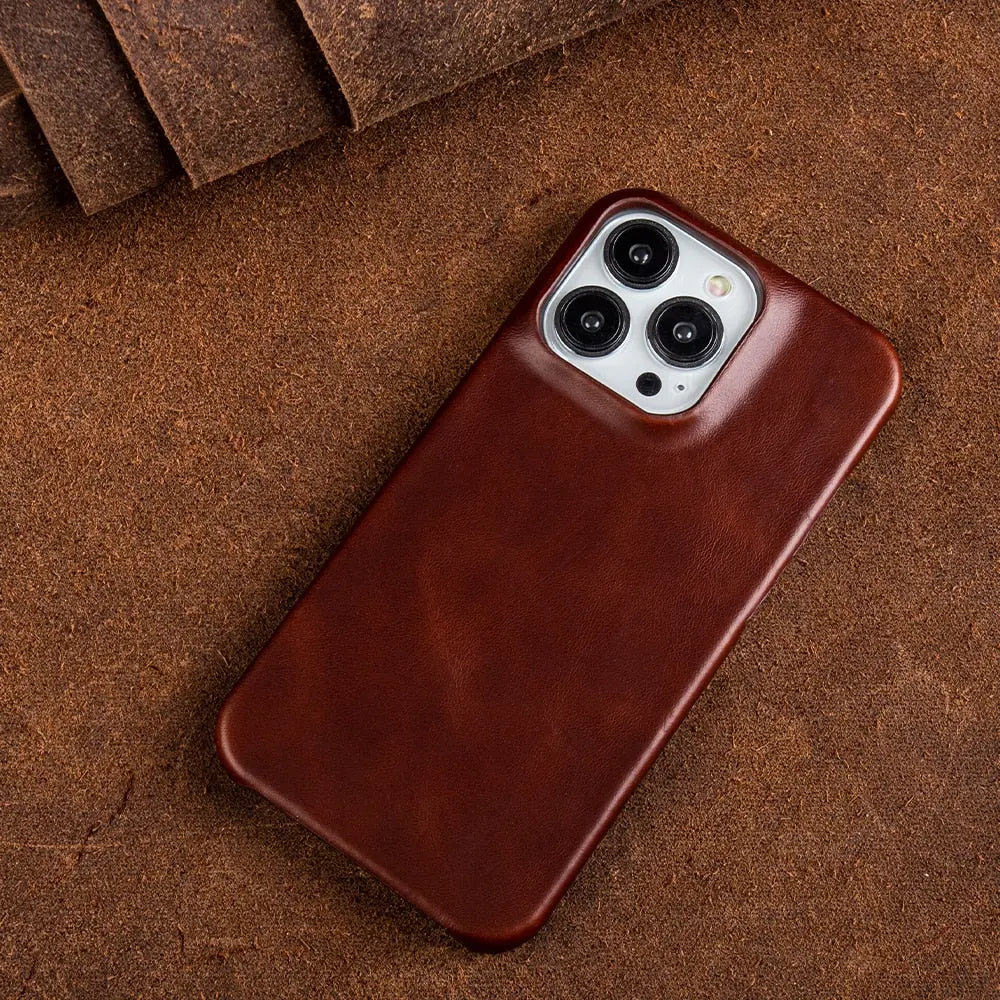 Azura | RoyalLeather: Luxurious, handmade case made of genuine cowhide leather for the iPhone