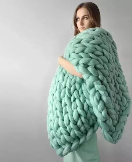 Azura | Chunky Knit Blanket – Cozy Wool Blanket for Every Room – Soft & Warm – Perfect for Sofa and Bed