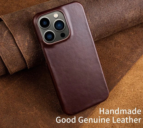 Azura | RoyalLeather: Luxurious, handmade case made of genuine cowhide leather for the iPhone