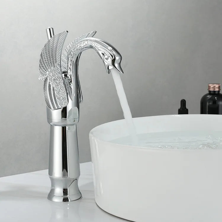 Azura | Swan Single Handle Golden Basin Faucet