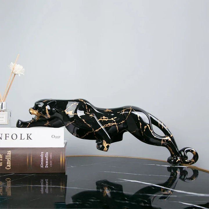 BowLift | Elegant Jaguar Stone Sculptor