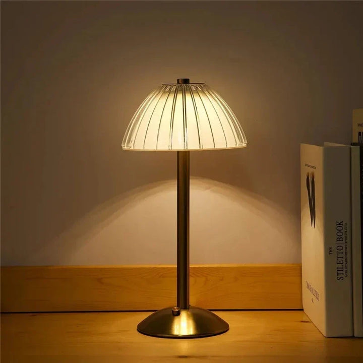 BowLift | Wireless three-color LED table lamp with dimming function
