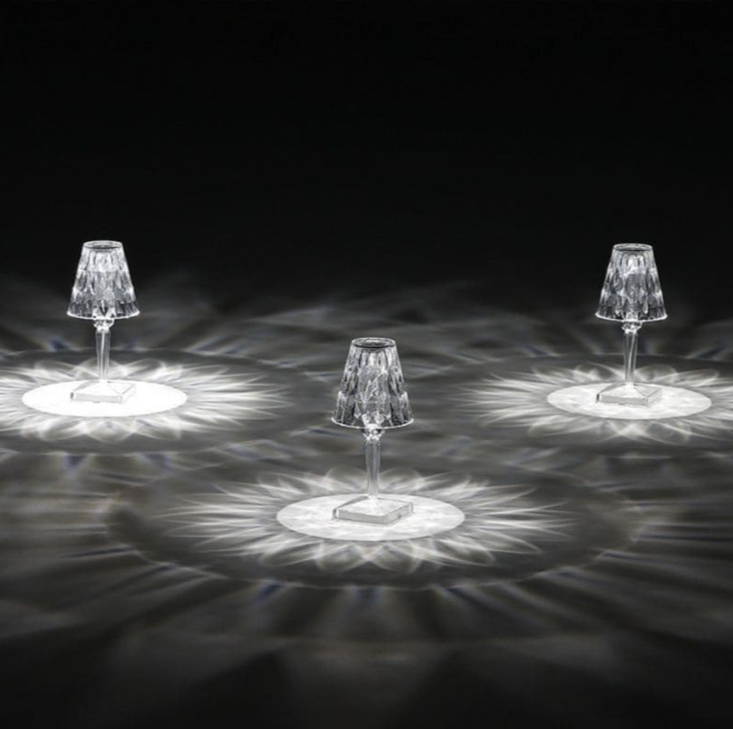 BowLift | Acrylic Glass Crystal Table Lamp
