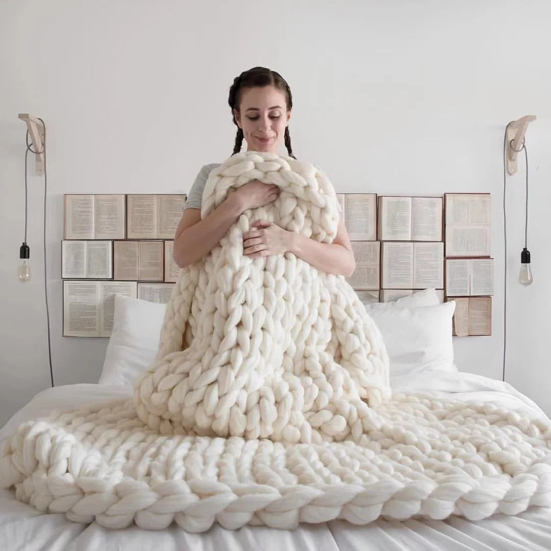Azura | Chunky Knit Blanket – Cozy Wool Blanket for Every Room – Soft & Warm – Perfect for Sofa and Bed