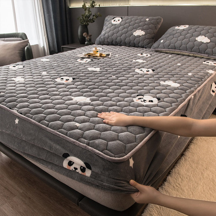 BowLift | Elegant Velvet Thick Mattress Cover
