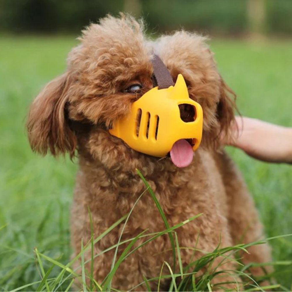 SecureGuard Adjustable Dog Muzzle – Breathable and Comfortable for Better Control over Biting and Chewing | Azura